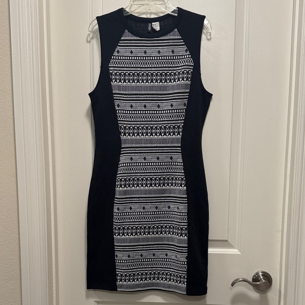 H&M Black and White Geometric Mini Dress